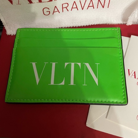 Valentino Garavani VLTN Green Card Case vguc fully inclusive collectible! - Picture 12 of 14